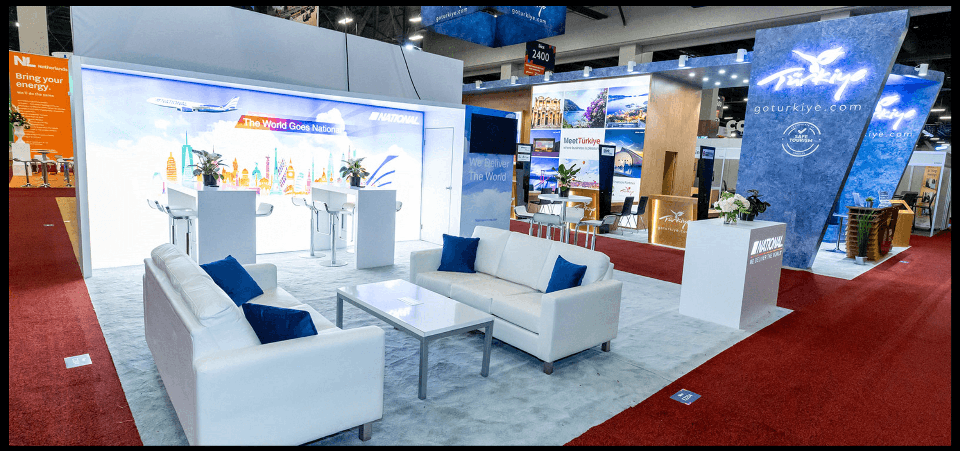 FURNITURE & DISPLAY
RENTALS