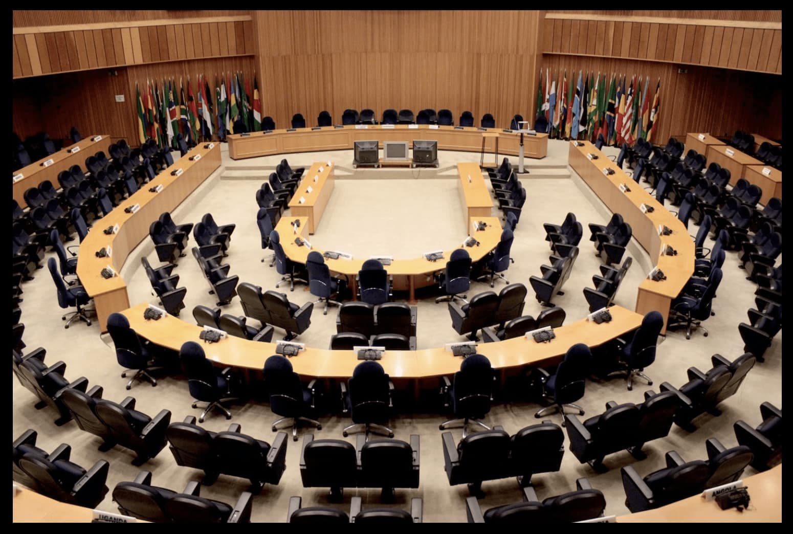 CONFERENCES & INTERPRETATION